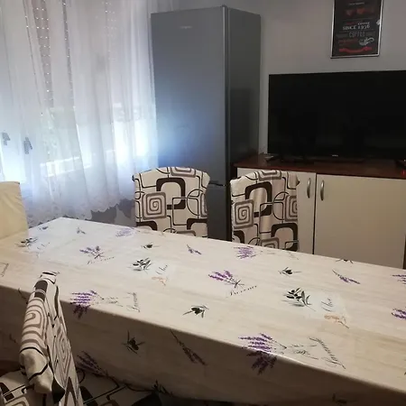 With Parking Space - 23997 Crikvenica
